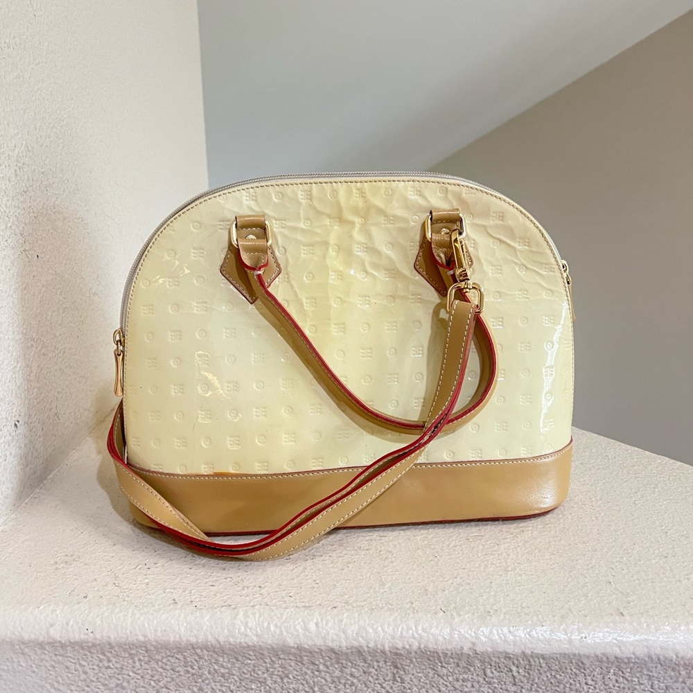 Arcadia Italian Cream Patent Leather Satchel Tote Bag Inside‎ Needs Cleaning